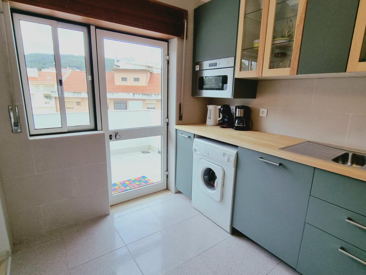 Casa Mar E Sol, New Apartment Near The Beach With Balcony Sesimbra Ngoại thất bức ảnh